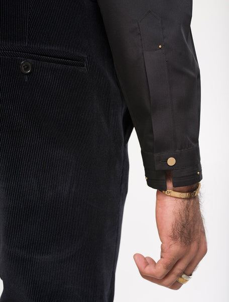 BLACK RIVET DETAILED SHIRT