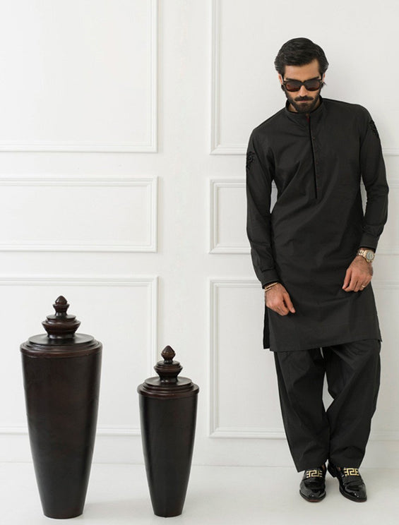 BLACK APPLIQUE